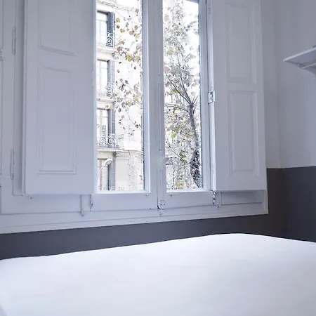 Гостевой дом Cosmopolitan Boutique Rambla Барселона