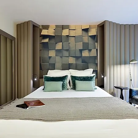 Hotel Condes De