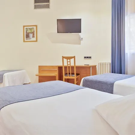 Acta Antibes Hotel 2*