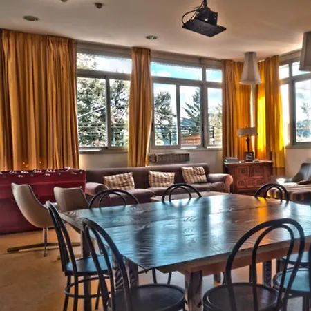 Inout Hostal