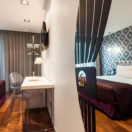 Hotel Ikonik Ramblas 4*