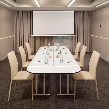 Ξενοδοχείο Melia Sky 4* Sup 4*