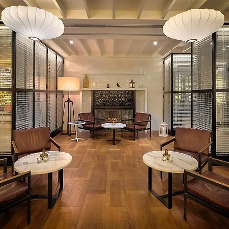 H10 Universitat (adults Only) Otel
