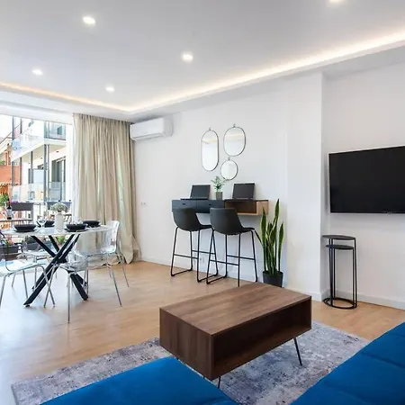 Appartement +25y Only, Family Flat Near The
