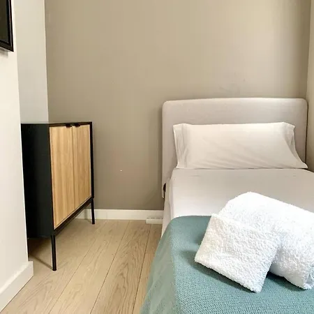 Lägenhet Delightfull With Terraze 3beds *