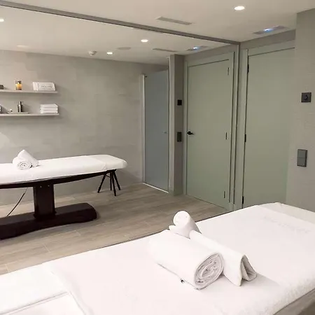 Catalonia La Maquinista Hotel 4*