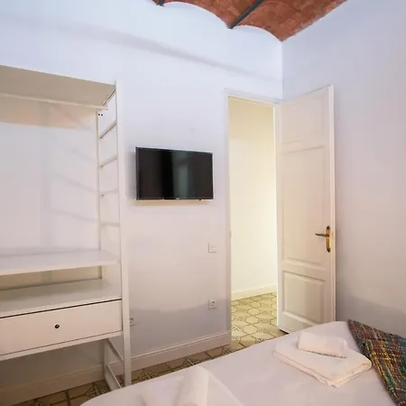 Tendency Miro 8 Apartment *