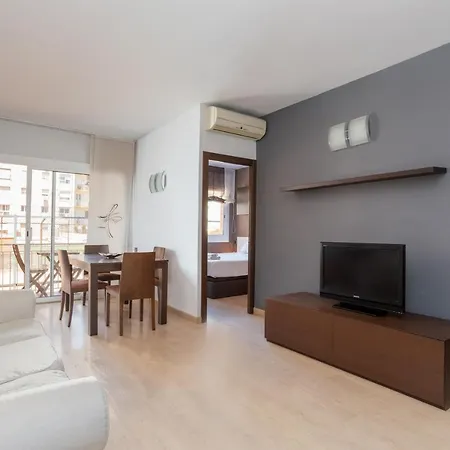 Sunny Beachside Haven 2 Bd In The Marina District Барселона