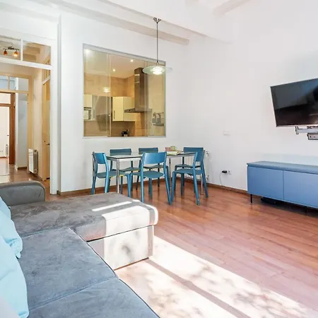 Fridays Flats Charming In Clot Apartment Barcelona
