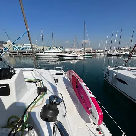 Botel Private Exclusive Catamaran 'hang Loose' *