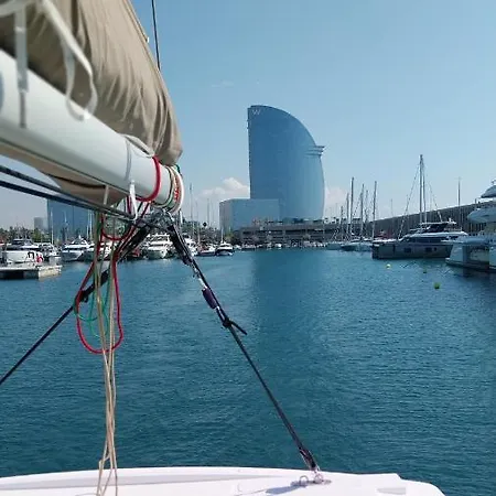 Private Exclusive Catamaran 'hang Loose' Barcelona