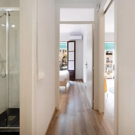 22par1006 Newly Refurbished 2bed In Paral *