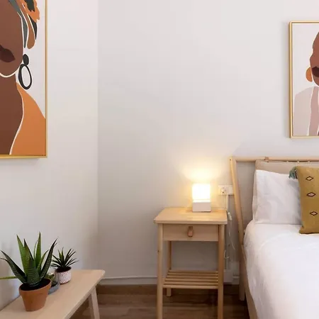 Apartment 22par1006 Newly Refurbished 2bed In Paral