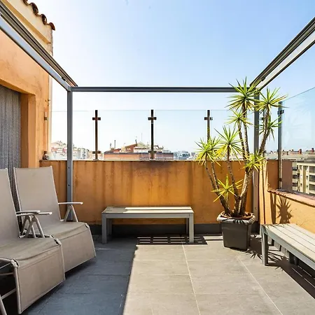 Stunning 2-bedroom With Two Terraces Lägenhet