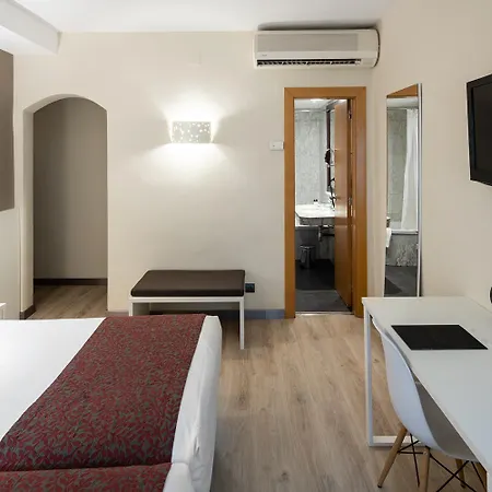 Catalonia Castellnou Otel Barselona
