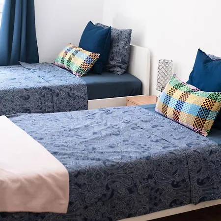 By Port Vell Rooms Hostel