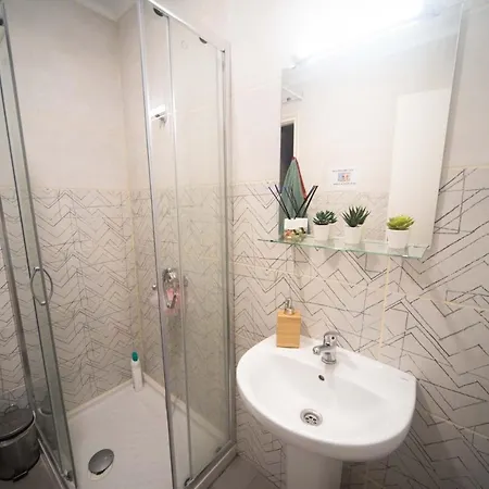 Hostel By Port Vell Rooms Barcelona