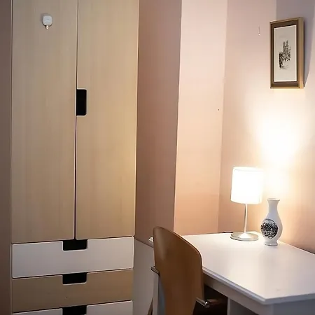 Hostel Traditional In Eixample