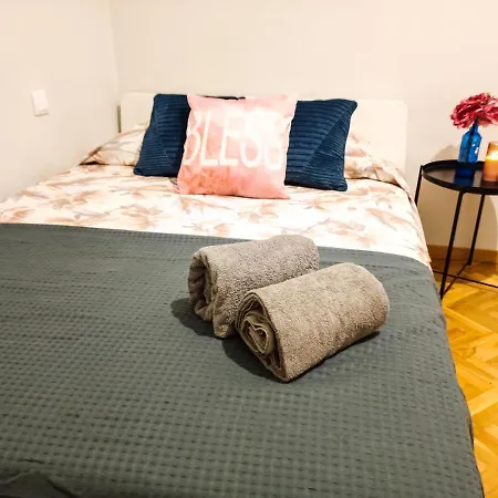 Hostel By La Pedrera - Diagonal Barcelona