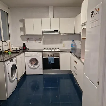 By Eixample Hostal Barcelona