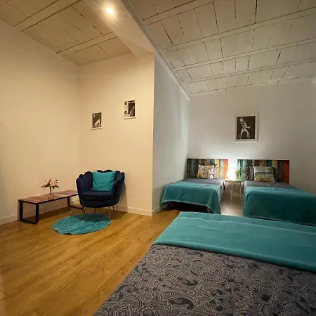 Rooms In Gothic Hostel