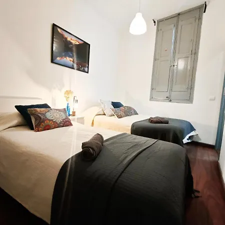 Hostel By Plaza Real Budget *