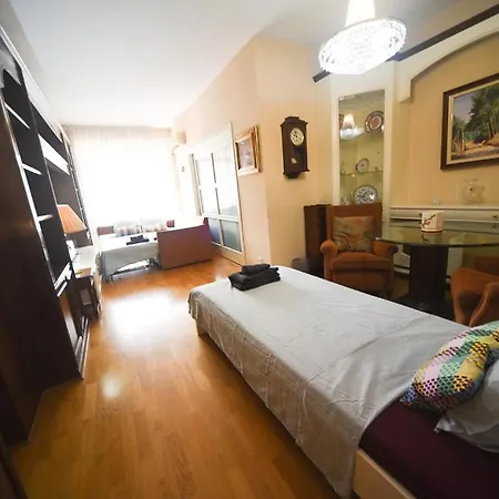 Hostel Traditional In Eixample