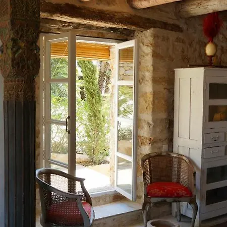 Alcazar Del Garraf Bed & Breakfast