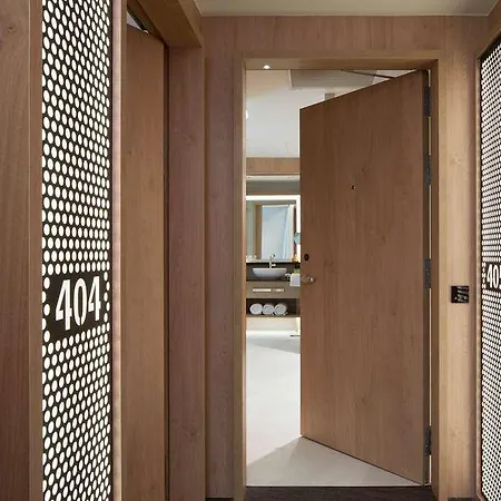 Hotel Me 5*