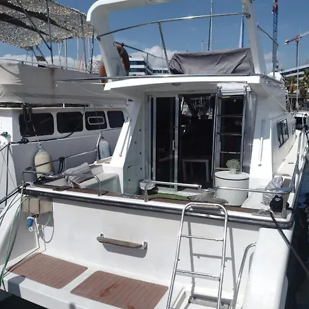 Yach Boat