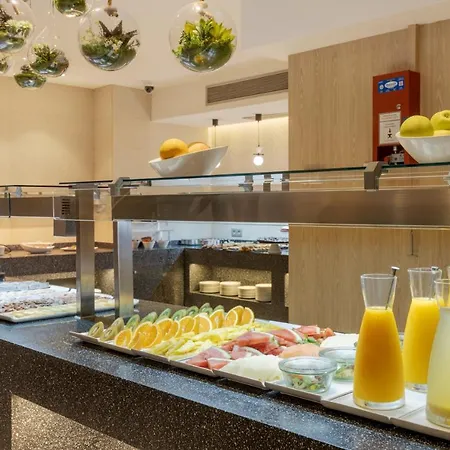 Hotel Ilunion Auditori 3*