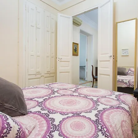 Apartment Cal Mateu Para 11 Huespedes Sagrada Familia