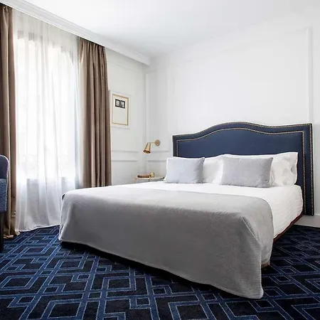 Hotel Midmost