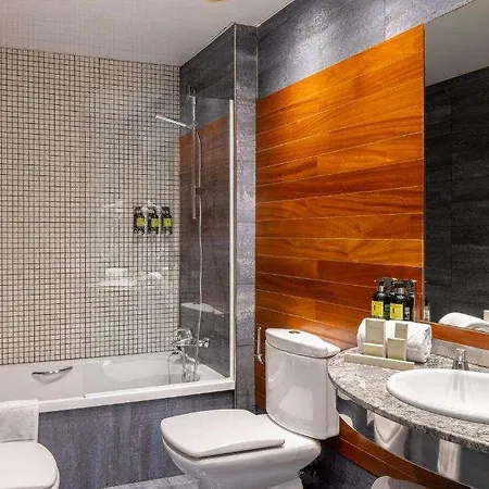 Hotell Sansi *