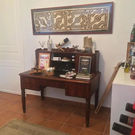 Vi L'art Wine - Only Adults * Piera