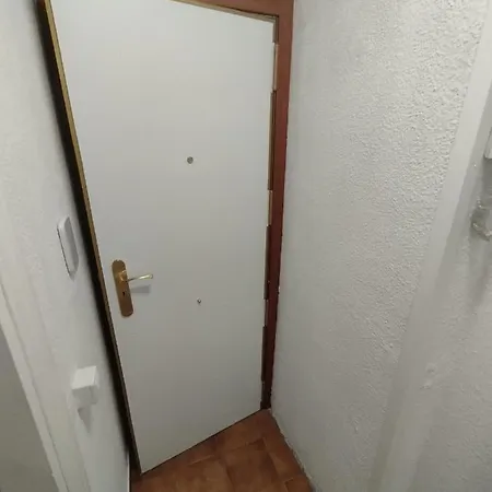 Acogedor Alojamiento En Trinitat Vella Apartment Barcelona