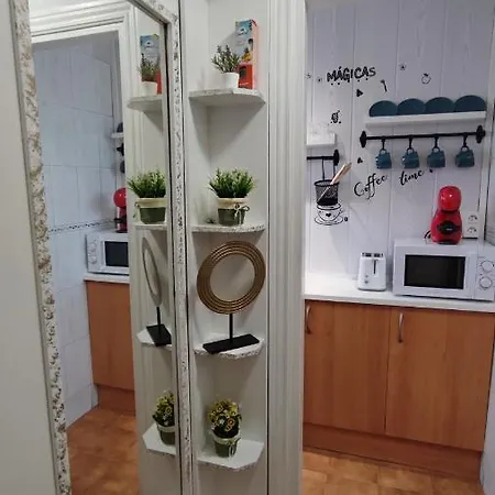 Acogedor Alojamiento En Trinitat Vella Apartment Barcelona
