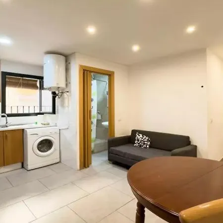 Lägenhet Barceloneta Apartament *