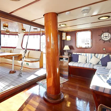 Southern Cross Botel Barcelona