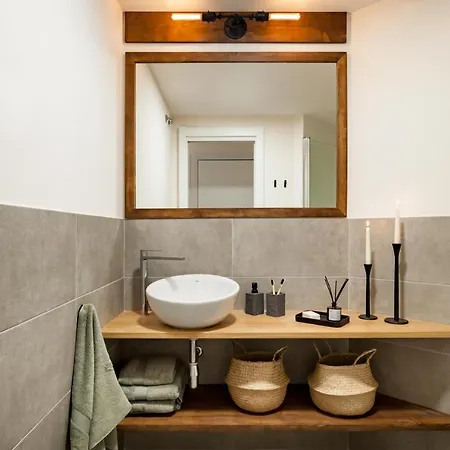 Apartment Nevis - Modern Two Bedroom In Sagrada Familia Barcelona