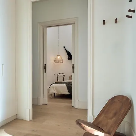 Apartment Sapo - Two Bedroom In The Heart Of *