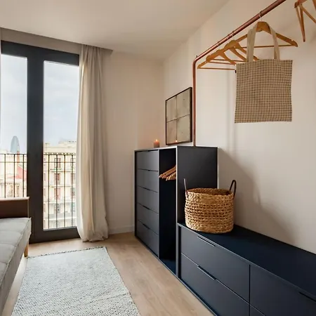 Nevis - Modern Two Bedroom In Sagrada Familia