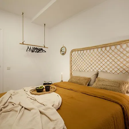 Taman - Three Bedroom In Casanova Street