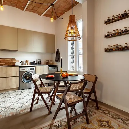 Nanay - Two Bedroom In Gracia *
