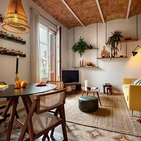 Nanay - Two Bedroom In Gracia Apartment *
