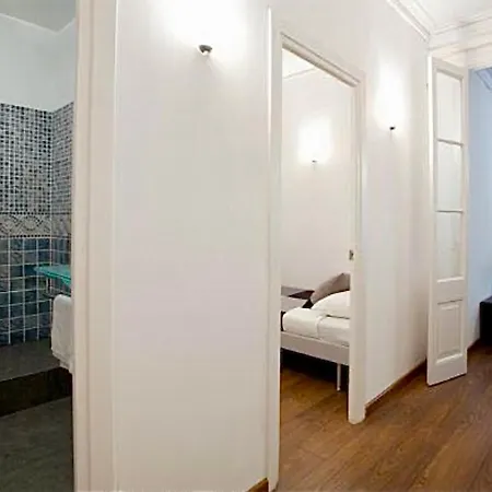 5-bed In The Heart Of The Lägenhet