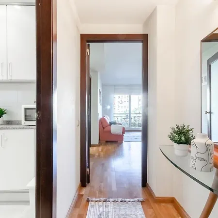 Sagrada Familia: Bonito Y Muy Centrico Apartment *