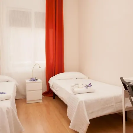 For Families And Staff Groups For 7 People Barcelona