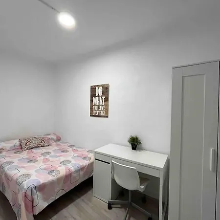 Apartamento Confortable In The Heart Of Raval Barcelona