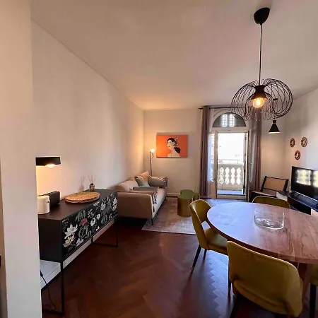 Apartment Centro, En Diagonal Junto A Sagrada Familia Barcelona